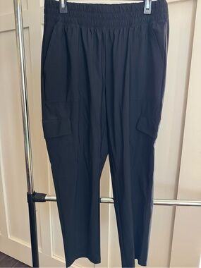Women’s Black Cargo Jogger Pants - Elastic Waist
